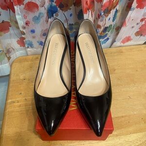 Black patent chunk heel